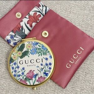 Gucci Floral Compact Mirror with Rose Pink Pouch